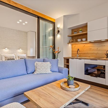Lola Apartments 라이아페이즈 외부 사진